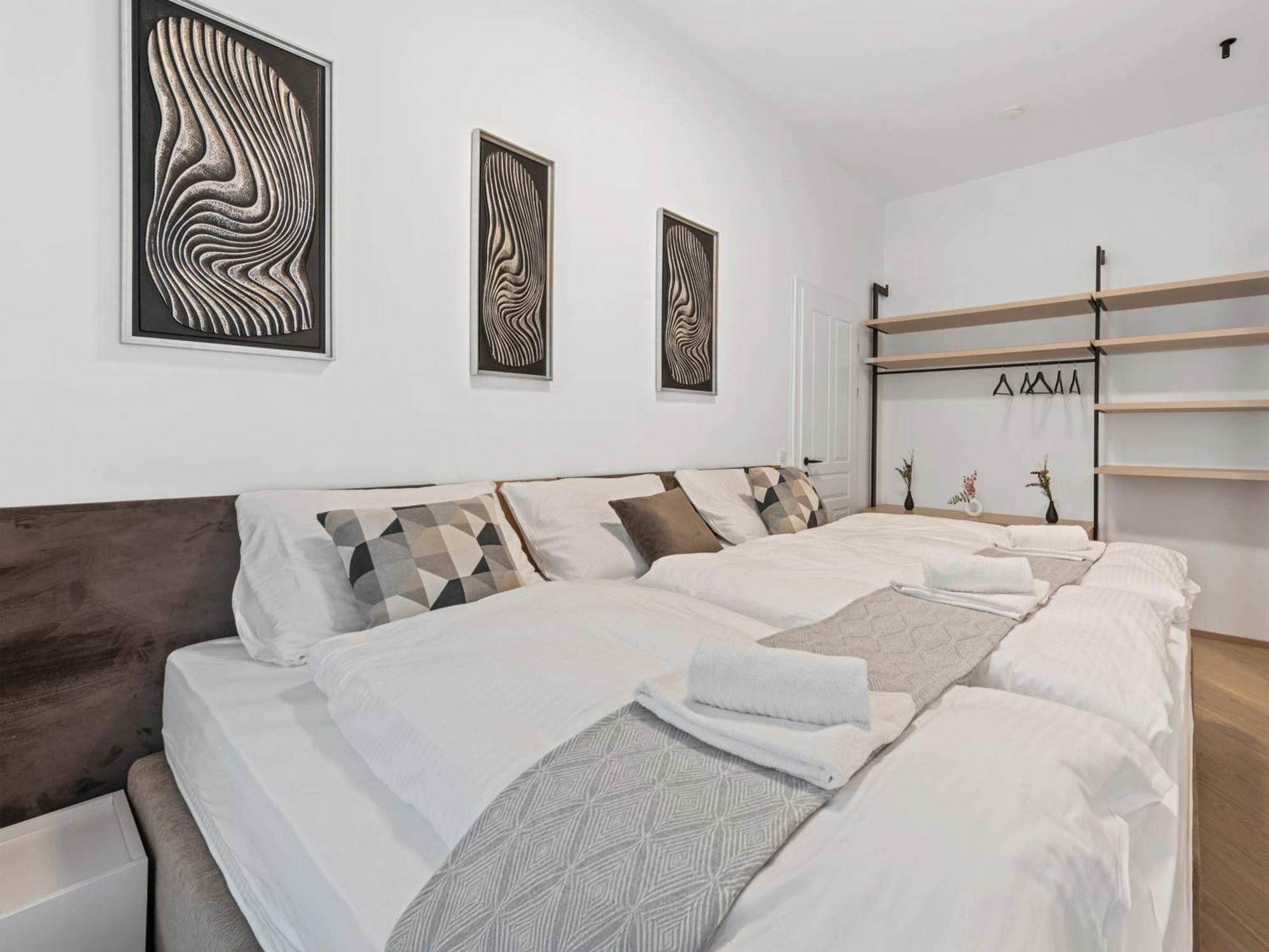 Gt7 Apartments District 9 - Managed By Sky9 Apartments Wenen Buitenkant foto