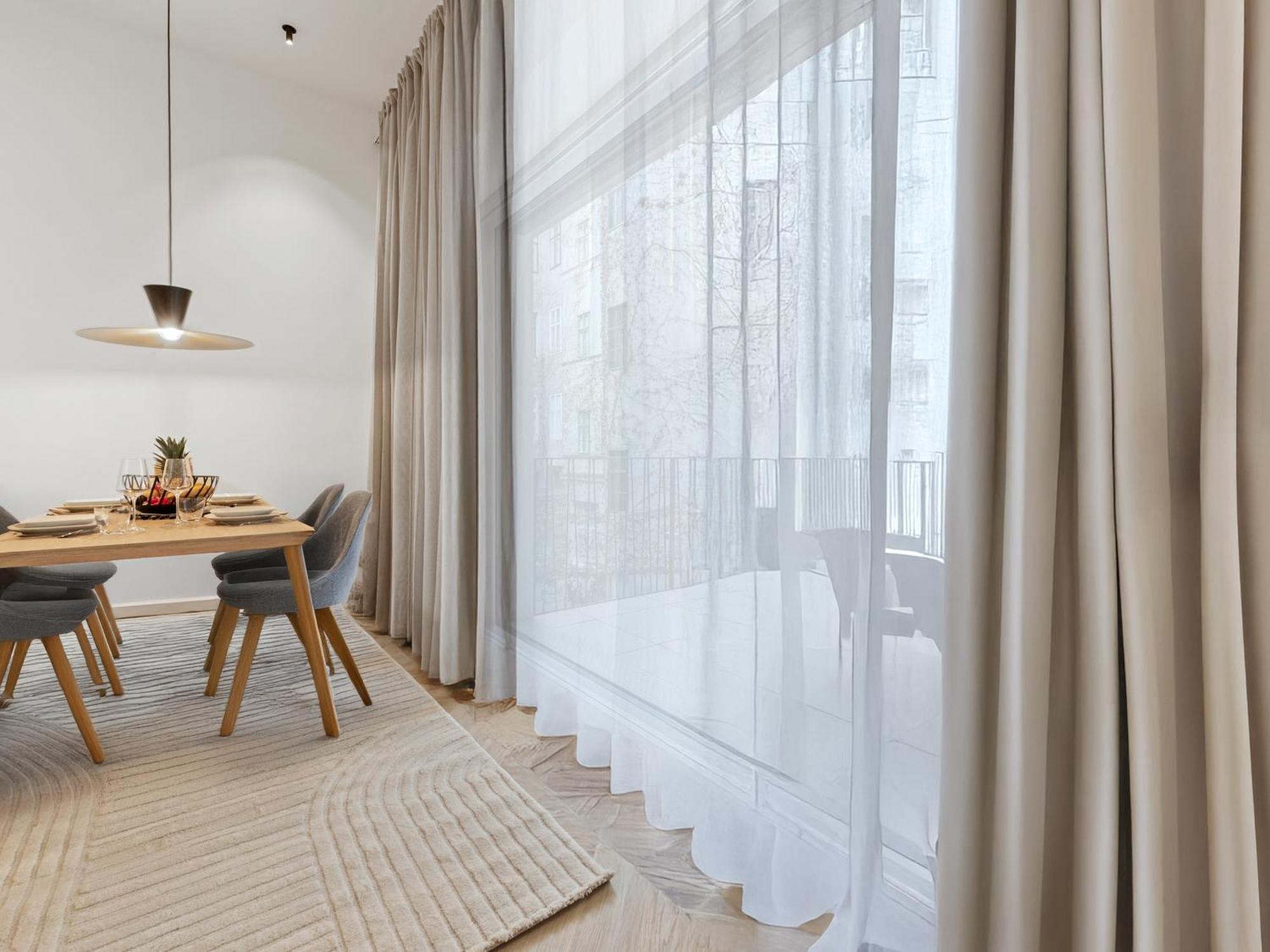 Gt7 Apartments District 9 - Managed By Sky9 Apartments Wenen Buitenkant foto