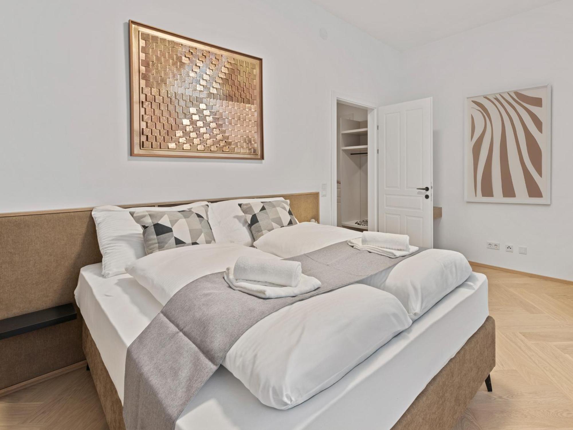 Gt7 Apartments District 9 - Managed By Sky9 Apartments Wenen Buitenkant foto