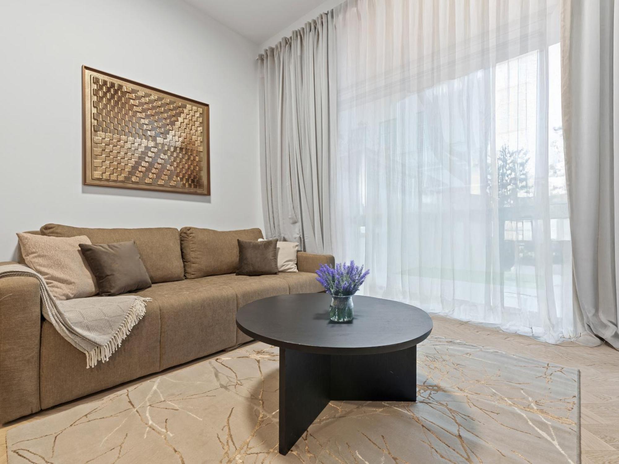 Gt7 Apartments District 9 - Managed By Sky9 Apartments Wenen Buitenkant foto